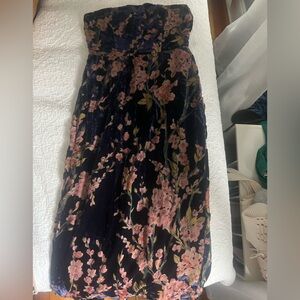 Lulus Velvet Floral Midi Dress Size medium worn once